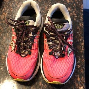 Saucony Triumph iso 2 running sneakers